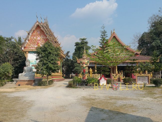 Храм в Ванг Вьенге