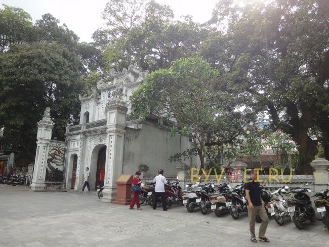 Храм Куан Тхань