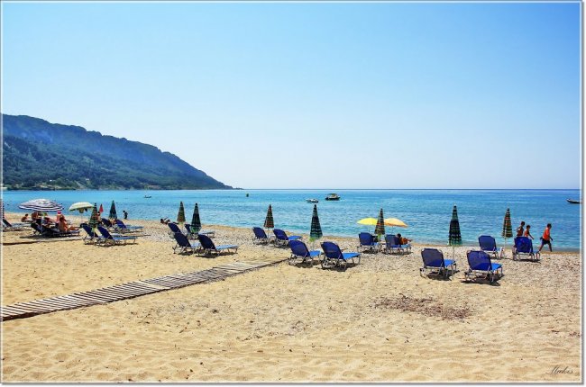 Пляж Агиос-Георгиос Пагон