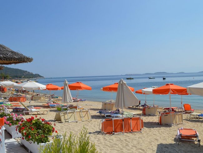 Пляж отеля Akti Ouranoupoli Hotel