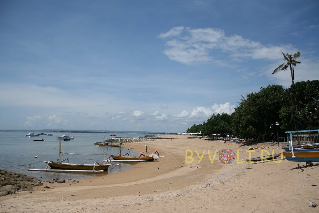 Пляж Санур