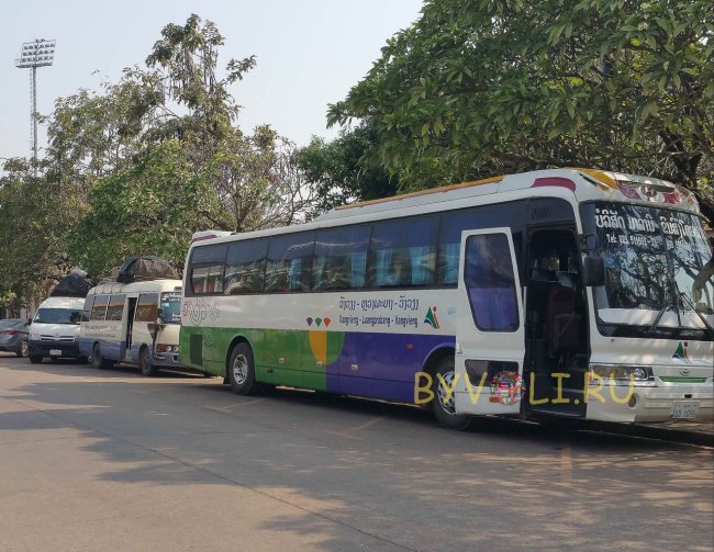 Автобус Луангпрабанг-Ванг Вьенг