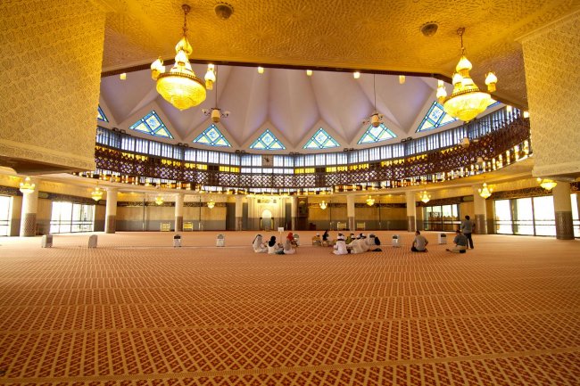 Национальная мечеть в Куала-Лумпуре