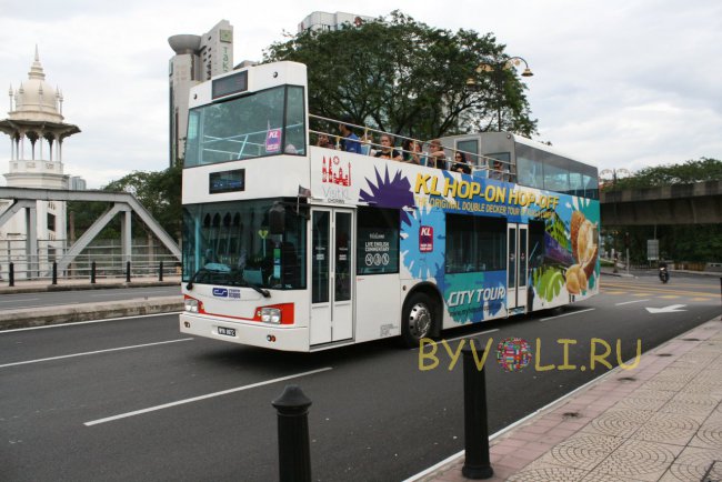 Hop On Hop Off - туристический автобус в Куала-Лумпуре