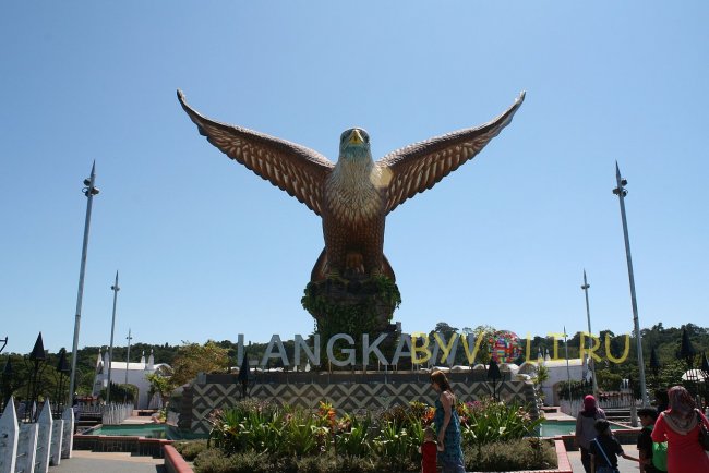 Орел - символ острова Лангкави
