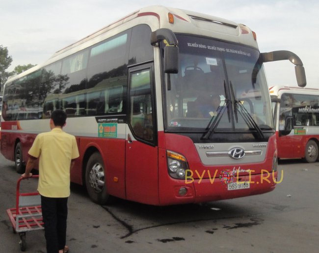 Автобус в Далат