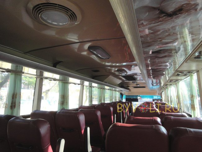 В салоне автобуса Хюэ - Дананг - Хойан