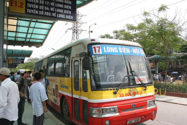 Автобус в Ханое